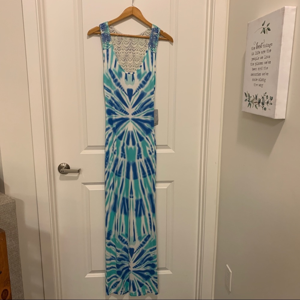 NWT: Felicity & Coco Lyzabeth Dress Size SMALL